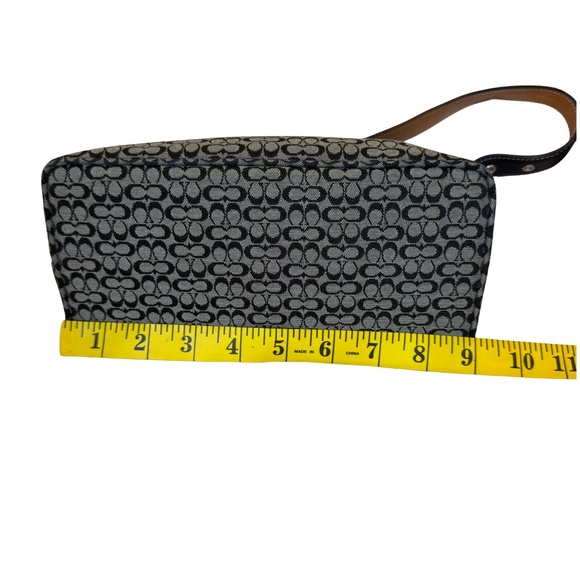 Vintage & Pristine Coach Signature Jacquard Demi Bag in Black & Grey - Picture 10 of 11